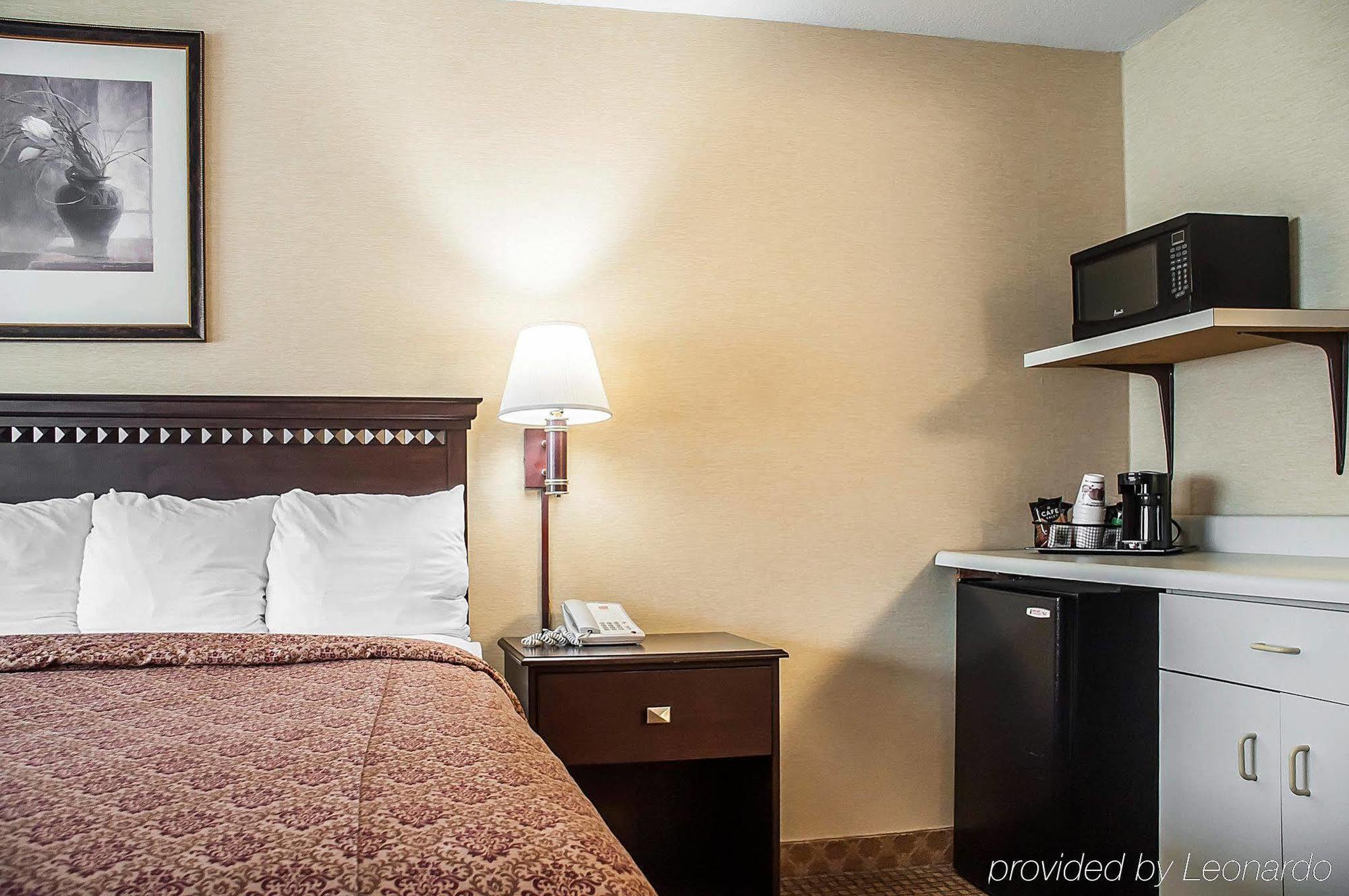 Econo Lodge Elmira-Corning Fisherville Exterior foto